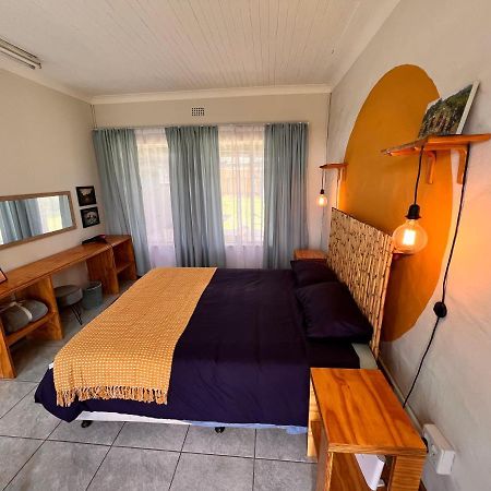 Firefly Budget Friendly Guest House Kempton Park Buitenkant foto